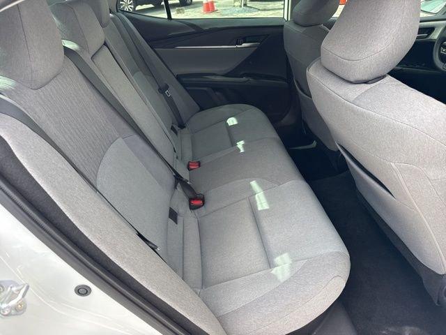 Toyota Camry Le - Thumbnail 20
