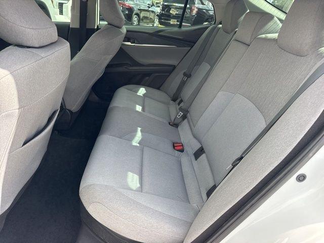Toyota Camry Le - Thumbnail 19