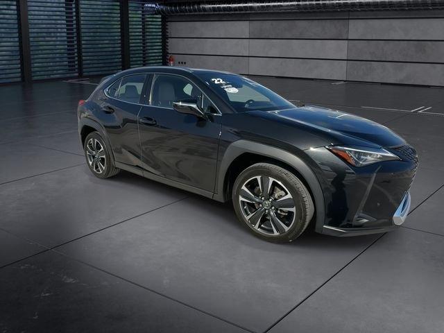 Lexus Ux 200 - Thumbnail 3
