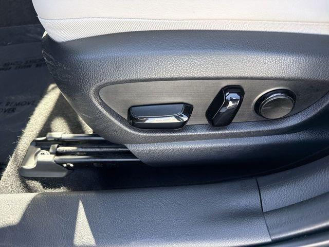 Lexus Ux 200 - Thumbnail 13