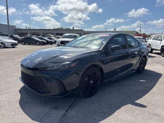 Toyota Camry Se - Thumbnail 17