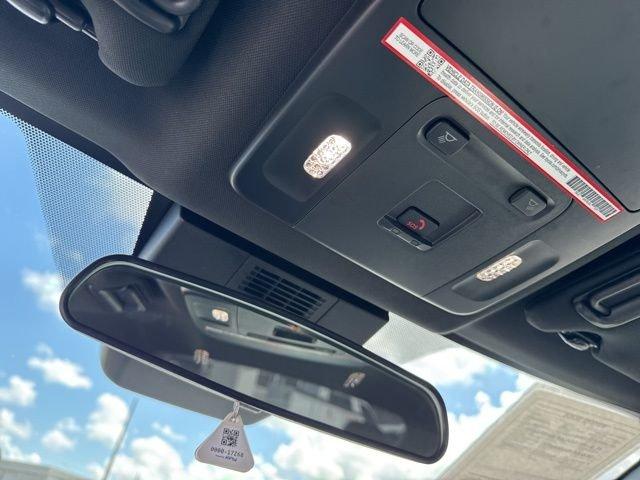 Toyota Camry Le - Thumbnail 20