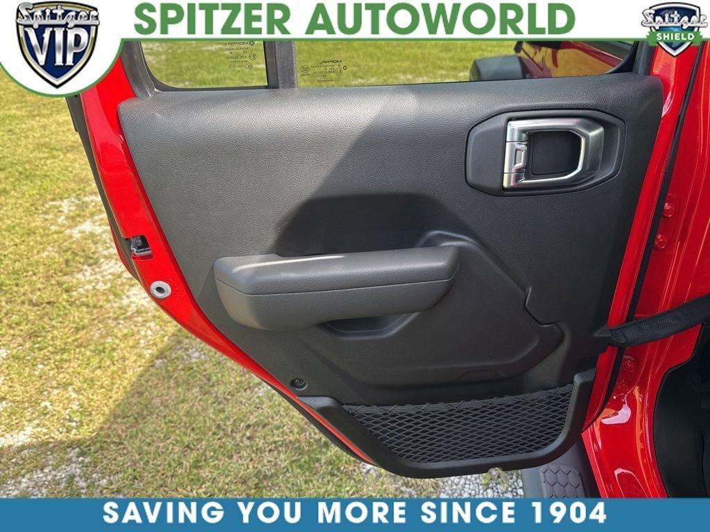 Jeep Wrangler 4-Door Sport S - Thumbnail 7