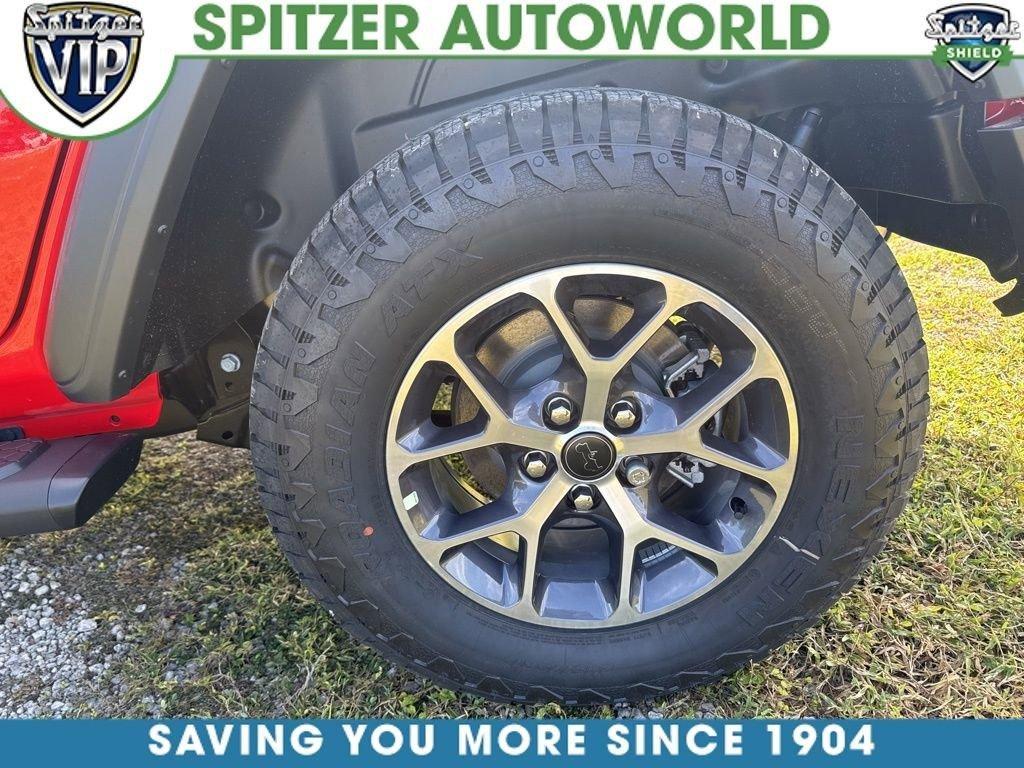 Jeep Wrangler 4-Door Sport S - Thumbnail 11