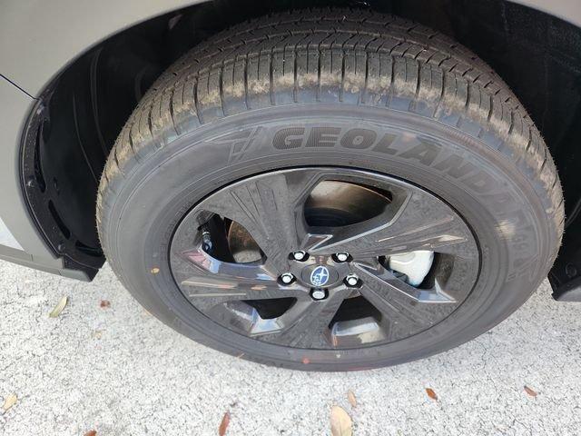 Subaru Crosstrek Base - Thumbnail 17