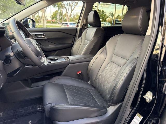 Nissan Rogue Platinum - Thumbnail 18