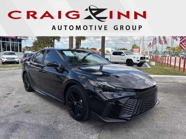 Toyota Camry Se - Thumbnail 8