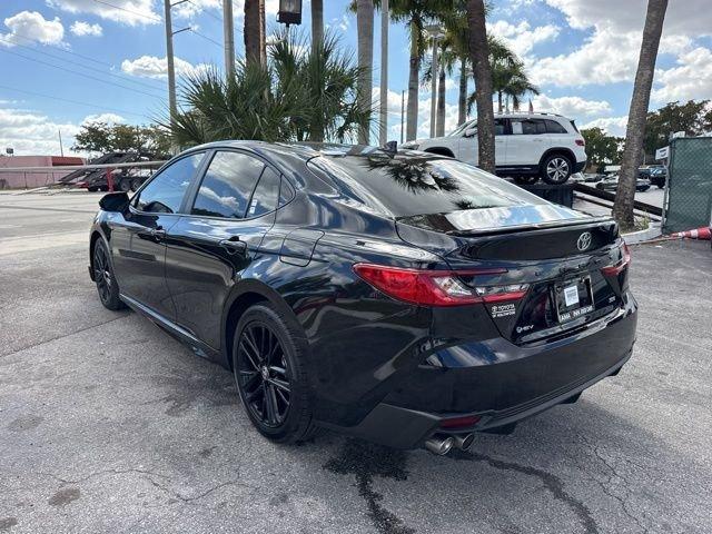 Toyota Camry Se - Thumbnail 12