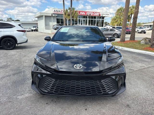 Toyota Camry Se - Thumbnail 15