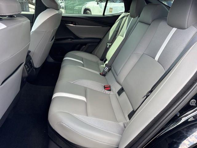 Toyota Camry Se - Thumbnail 19