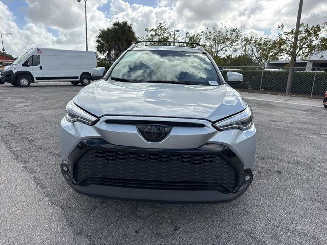 Toyota Corolla Cross Hybrid Xse - Thumbnail 15