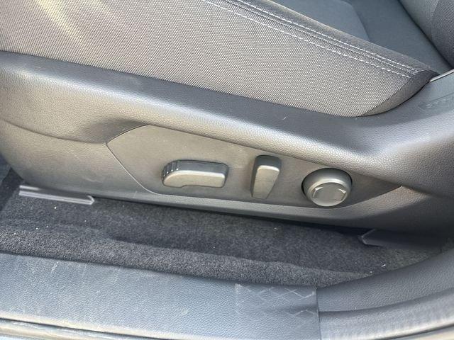 Subaru Crosstrek Premium - Thumbnail 19