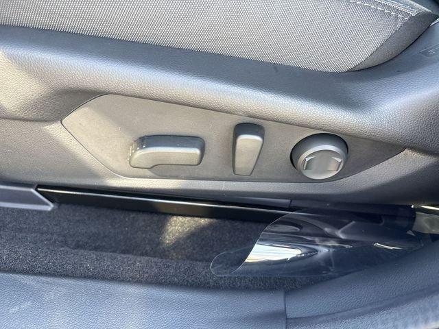 Subaru Crosstrek Premium - Thumbnail 19