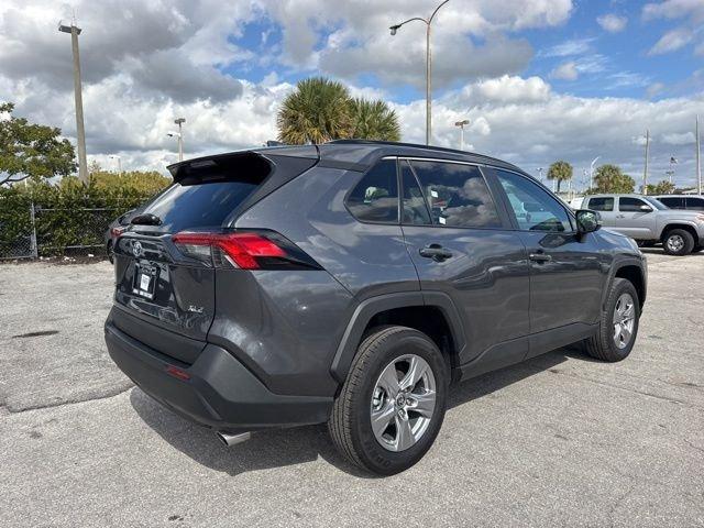 Toyota Rav4 Xle - Thumbnail 16