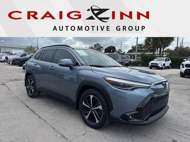 Toyota Corolla Cross Hybrid Xse - View 1