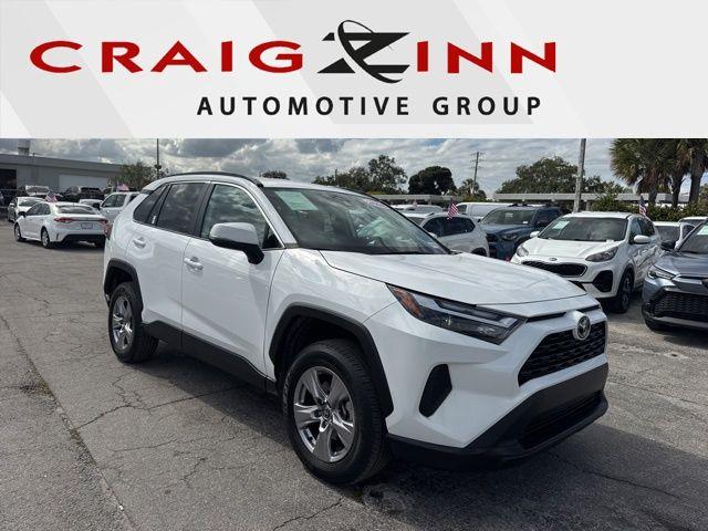 Toyota Rav4 Xle - Thumbnail 2