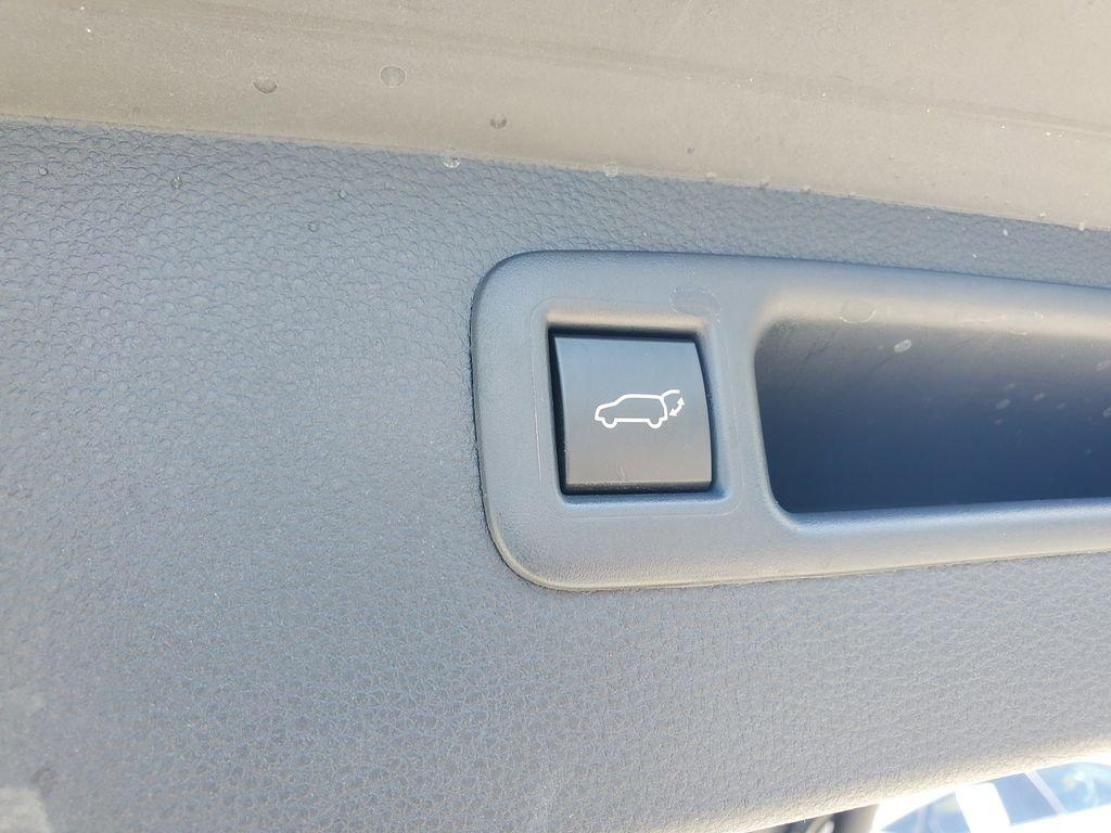 Toyota Highlander - Thumbnail 10