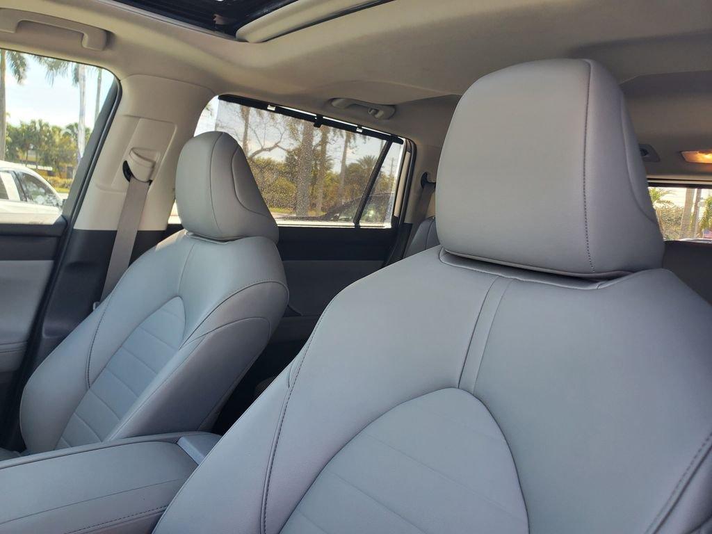 Toyota Highlander - Thumbnail 19