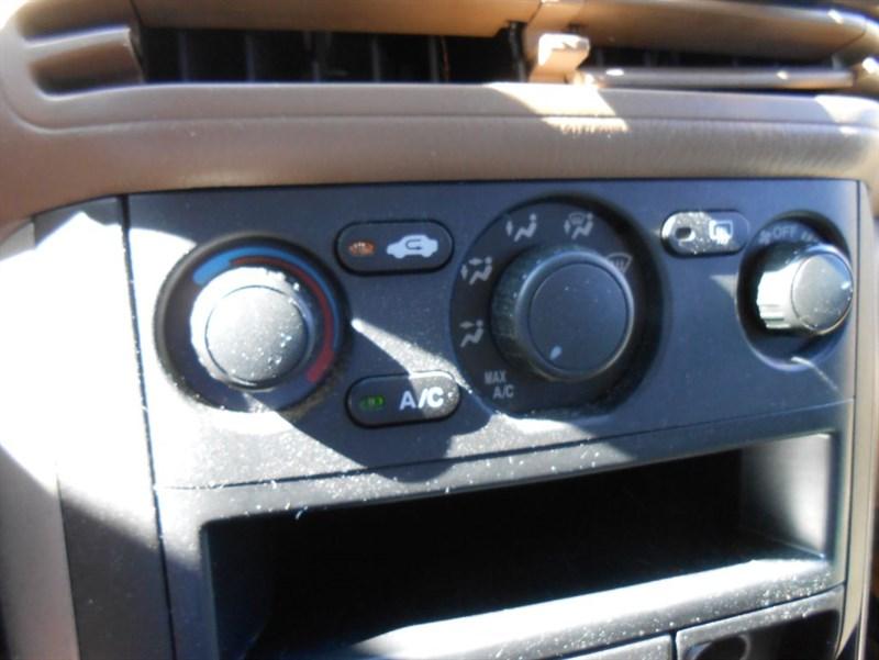 Honda Pilot Lx | Stock No: 14723 - Thumbnail 17