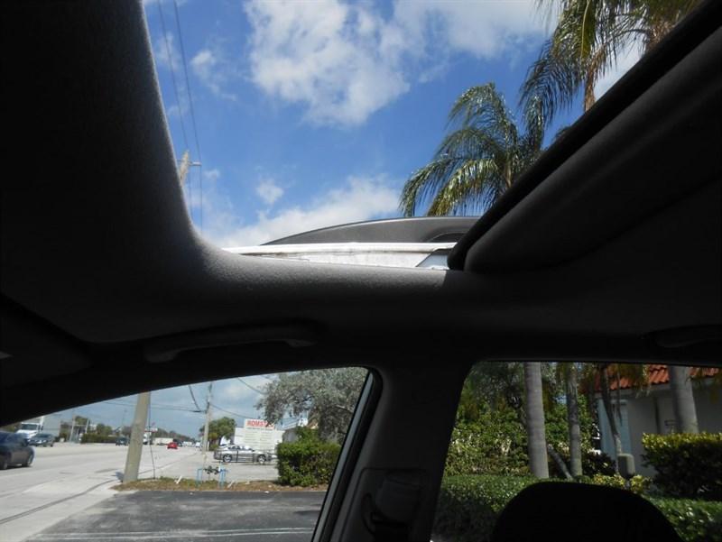 Hyundai Elantra Touring Gls | Stock No: 14754 - Thumbnail 16