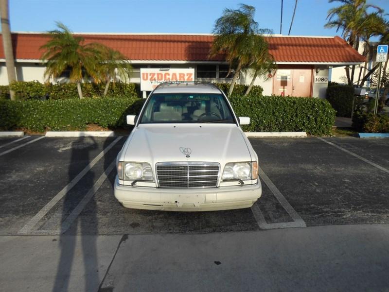 Mercedes-Benz E-Class E320 | Stock No: 14595 - Thumbnail 11