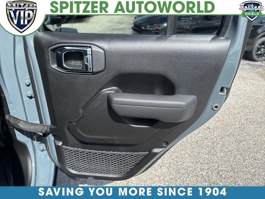 Jeep Wrangler 4-Door Sport S - Thumbnail 20