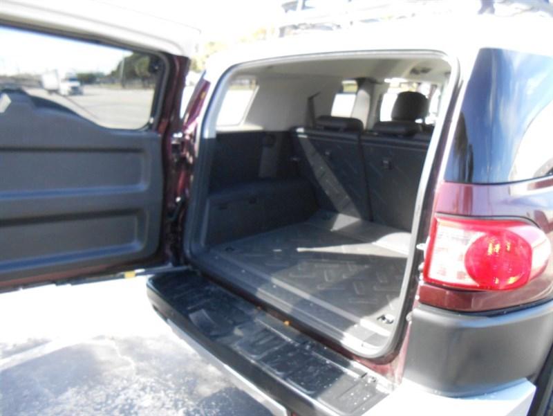 Toyota Fj Cruiser | Stock No: 14609 - Thumbnail 7