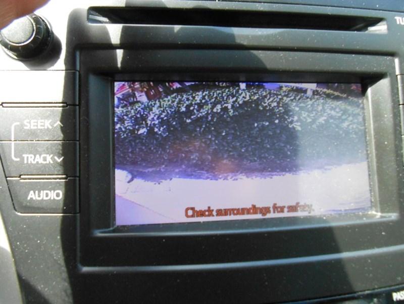 Toyota Prius V | Stock No: 14757 - Thumbnail 18