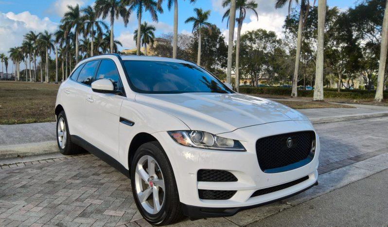 Jaguar F-Pace - Thumbnail 2