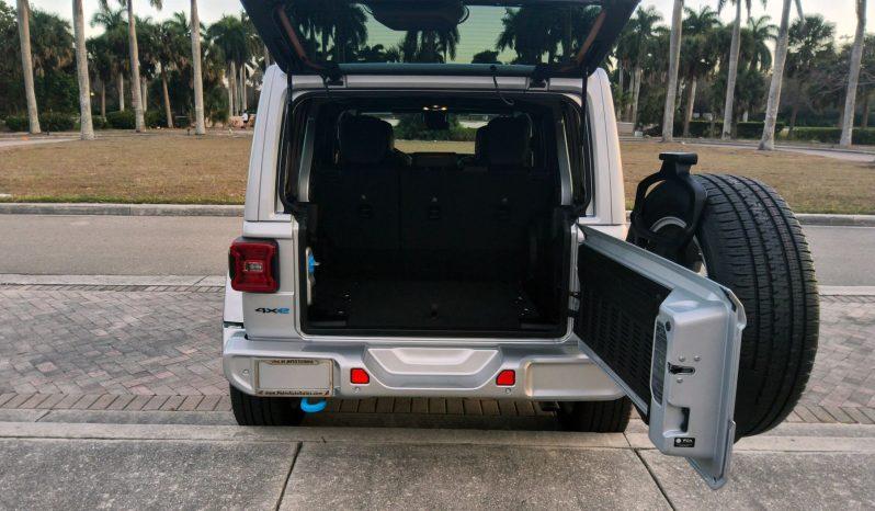 Jeep Wrangler Unlimited 4Xe - Thumbnail 13