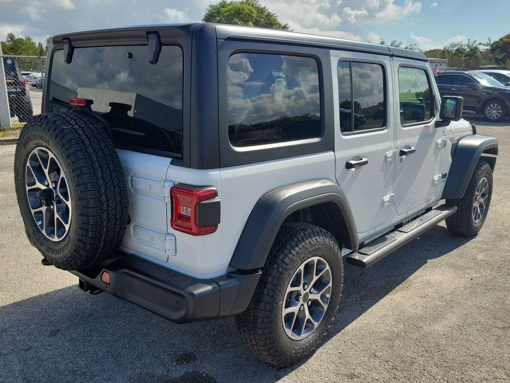 Jeep Wrangler 4-Door Sport S - Thumbnail 7