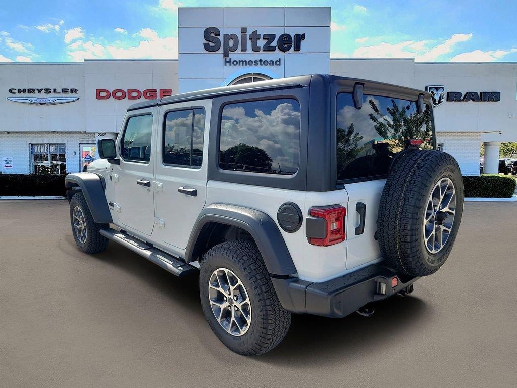 Jeep Wrangler 4-Door Sport S - Thumbnail 5