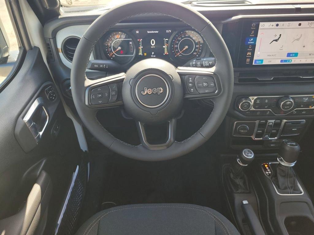 Jeep Wrangler 4-Door Sport S - Thumbnail 16