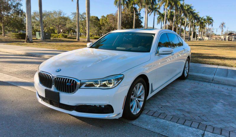 BMW 7 Series 750I Xdrive Sedan 4D - Thumbnail 4
