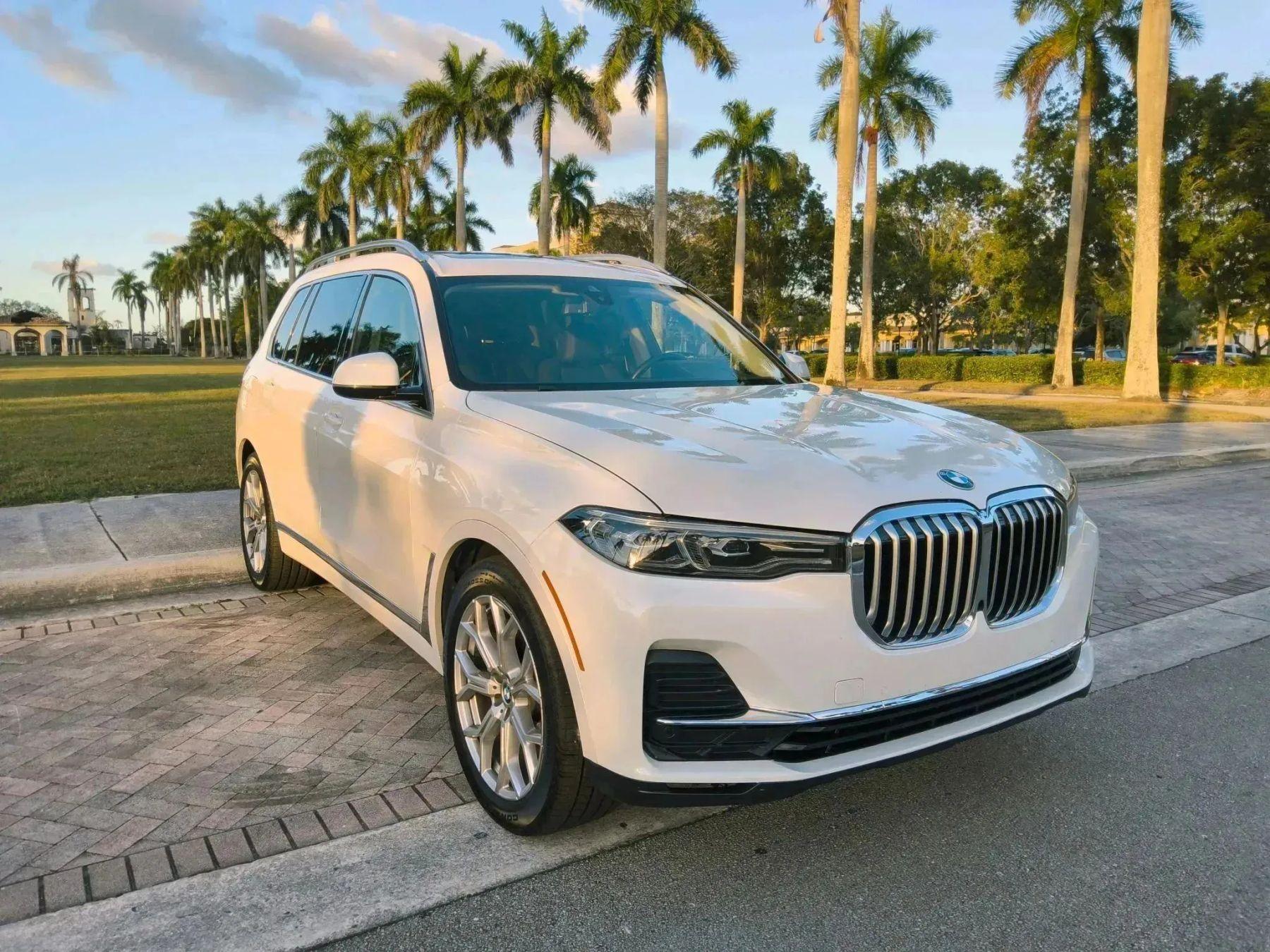 BMW X7 - View 1