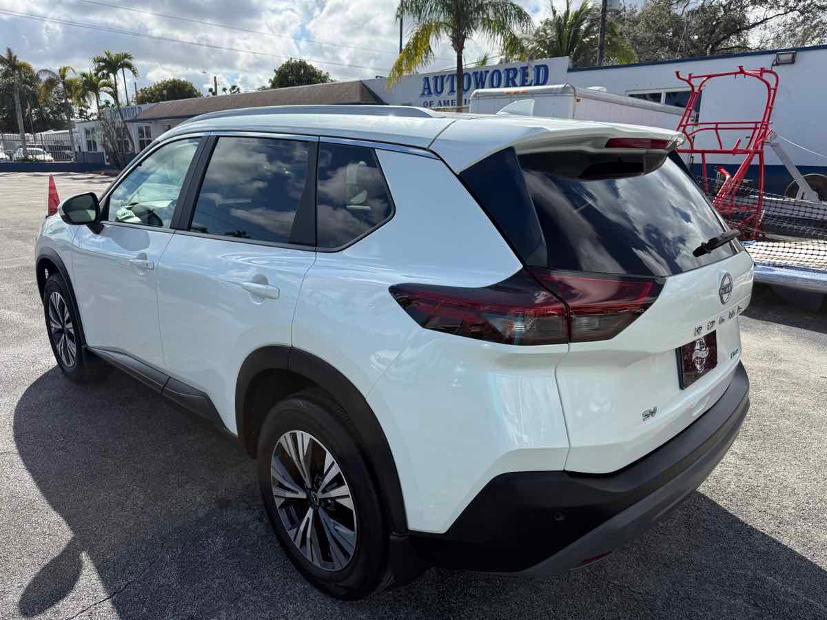 Nissan Rogue Awd Sv Premium - Thumbnail 7