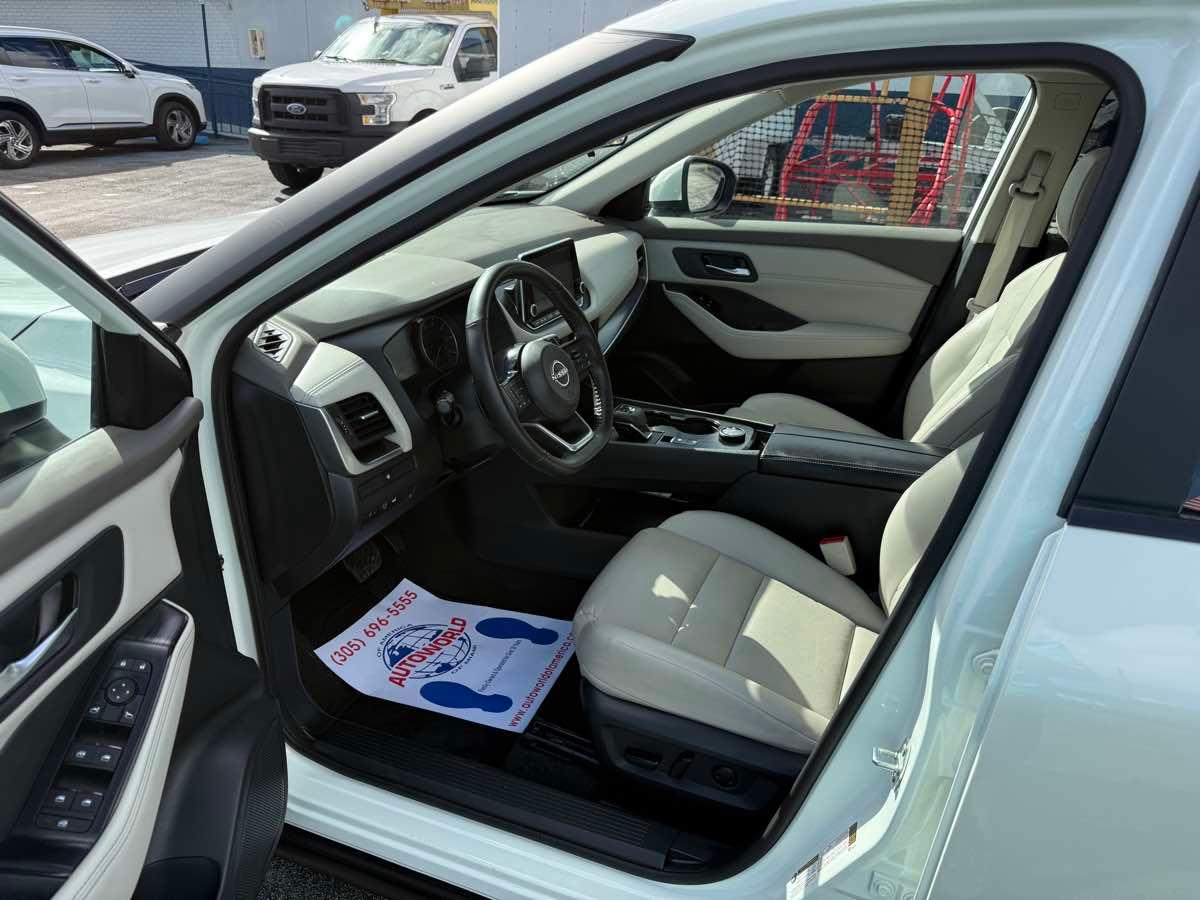 Nissan Rogue Awd Sv Premium - Thumbnail 11