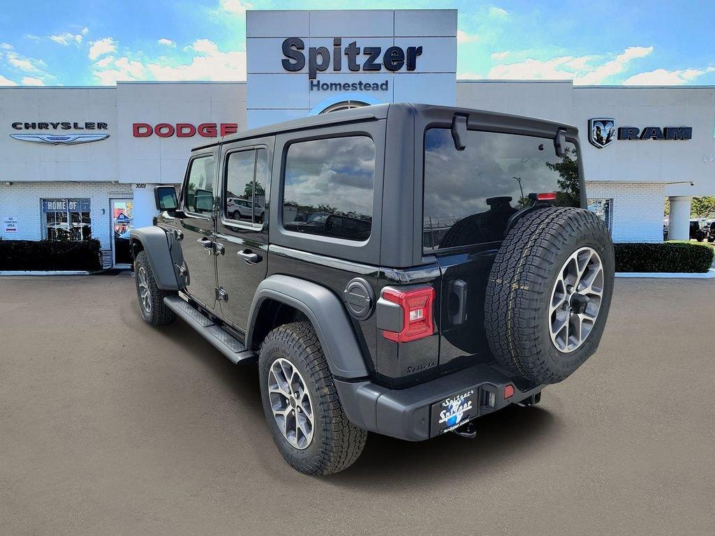 Jeep Wrangler 4-Door Sport S - Thumbnail 4