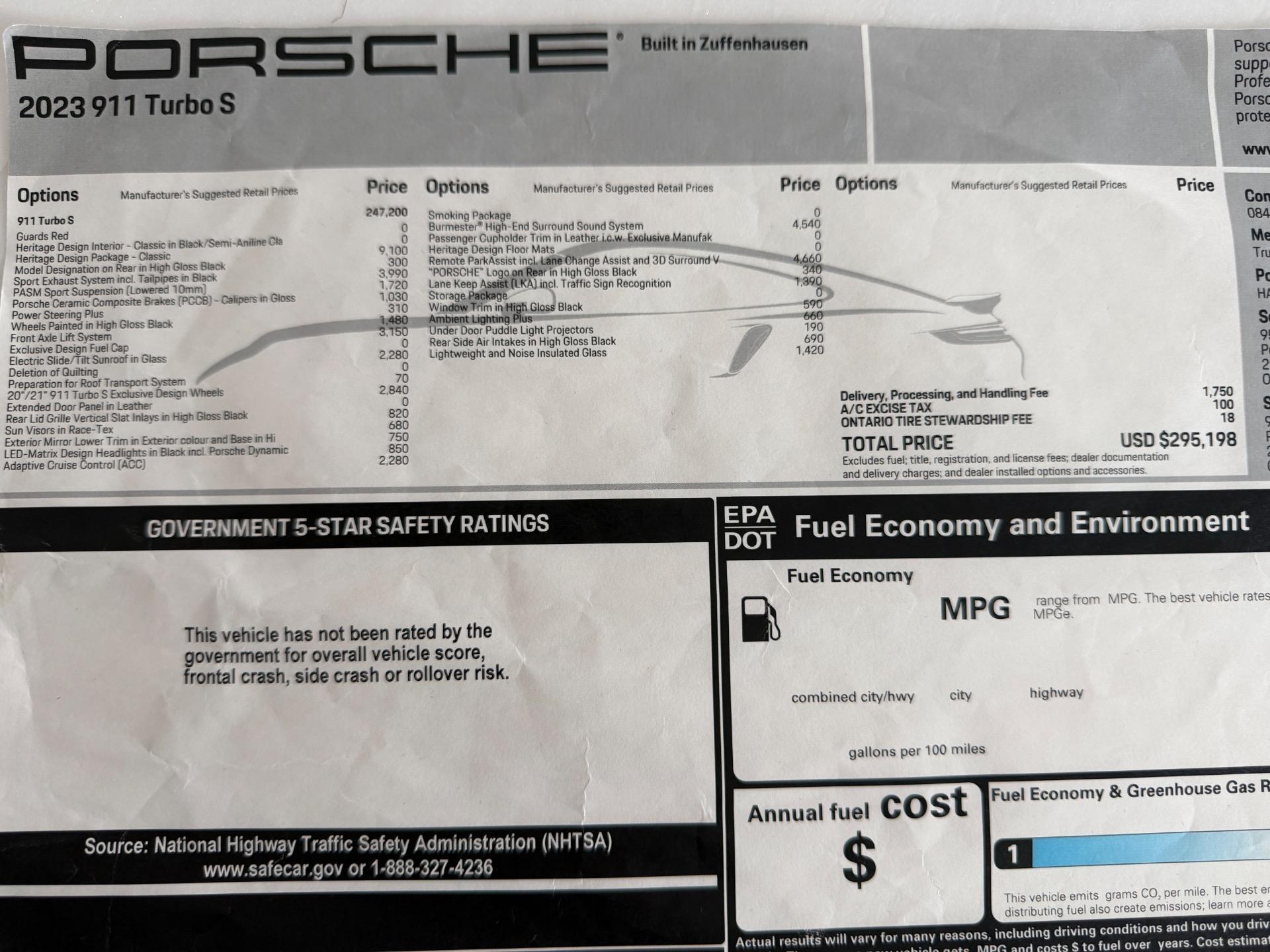 Porsche 911 Turbo S - Thumbnail 2