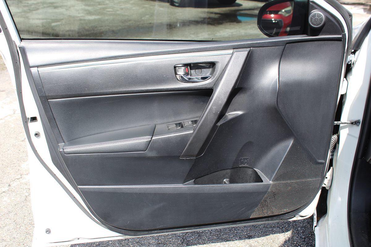 Toyota Corolla S Only $3999 Down** $100/Wk - Thumbnail 9