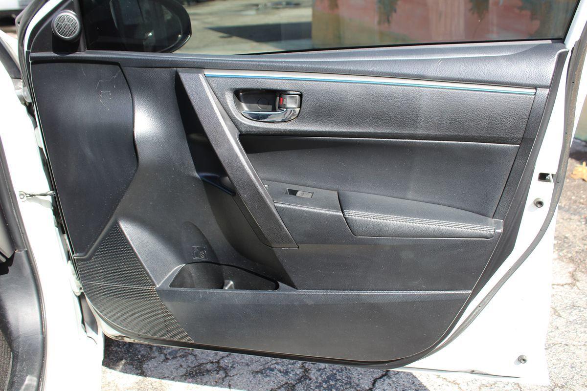 Toyota Corolla S Only $3999 Down** $100/Wk - Thumbnail 17