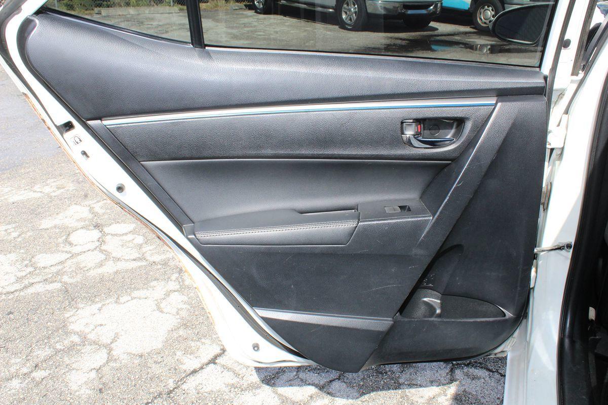 Toyota Corolla S Only $3999 Down** $100/Wk - Thumbnail 13