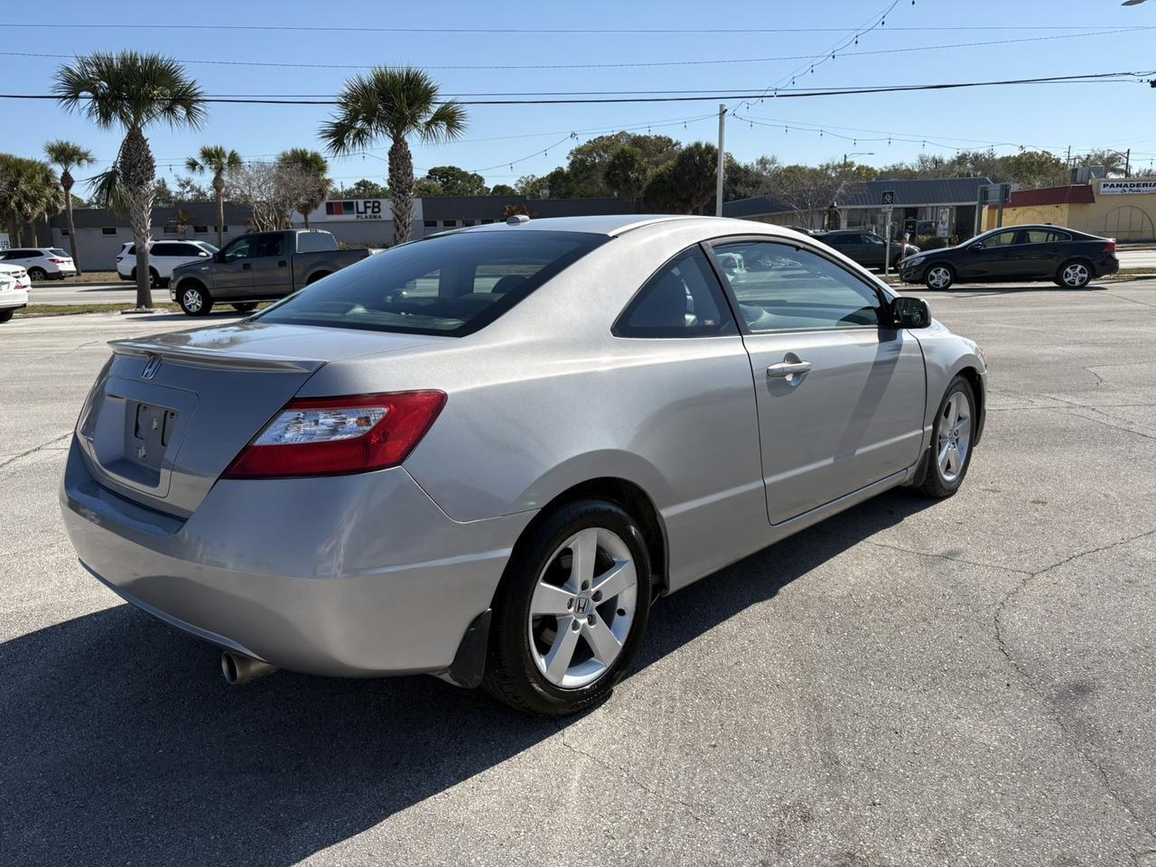 Honda Civic Cpe - Thumbnail 5