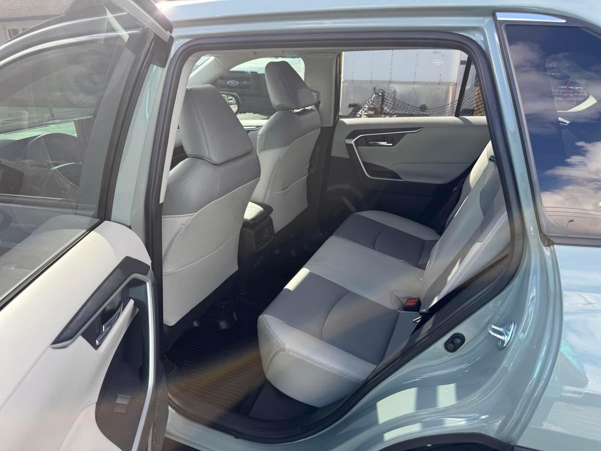 Toyota Rav4 Xle Premium Fwd - Thumbnail 17