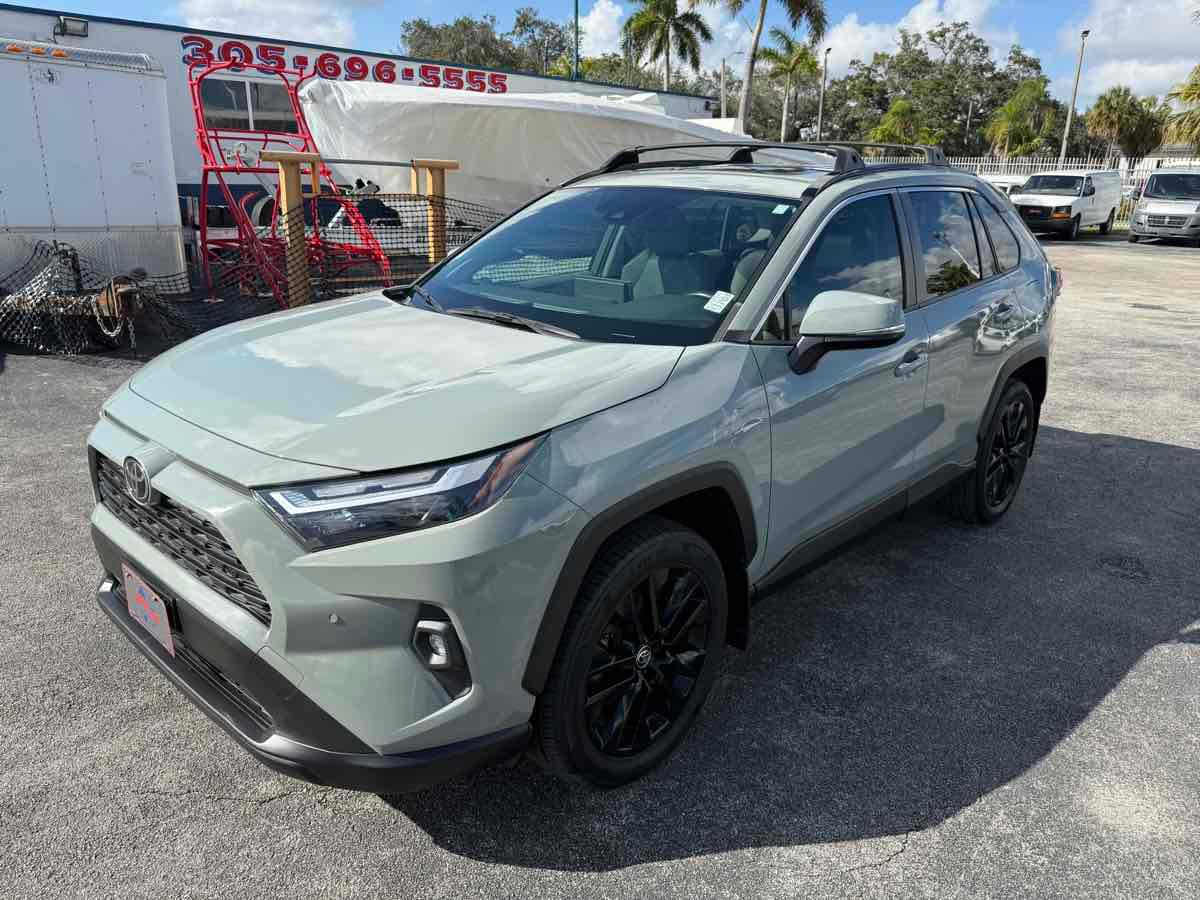 Toyota Rav4 Xle Premium Fwd - Thumbnail 6