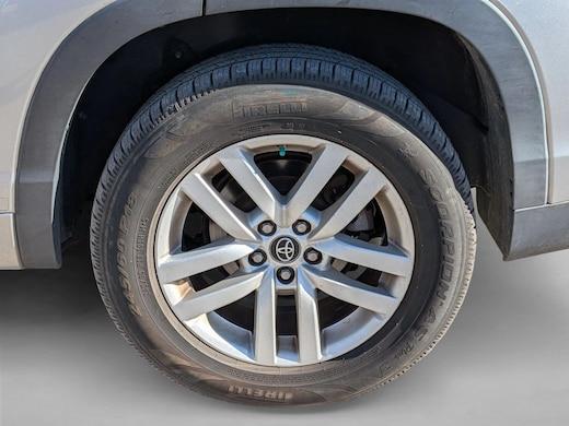 Toyota Highlander Limited V6$29,599Autonation 1Price - Thumbnail 15