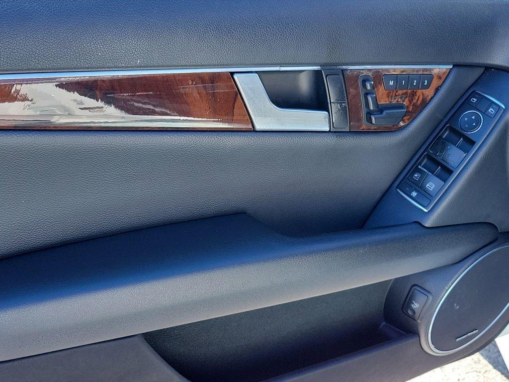 Mercedes-Benz C 300 4Matic® 4D Sedan - Thumbnail 18