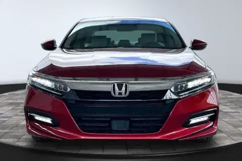 Honda Accord Hybrid Touring - Thumbnail 3