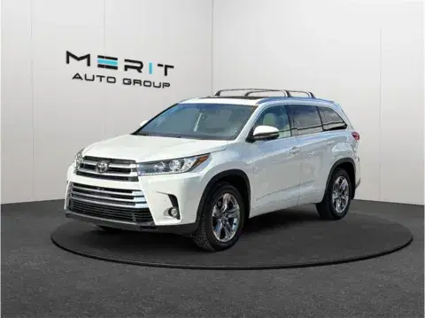 Toyota Highlander Limited Platinum Sport Utility 4D - Thumbnail 5