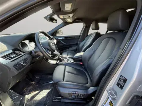 BMW X2 Xdrive28I Sport Utility 4D - Thumbnail 3